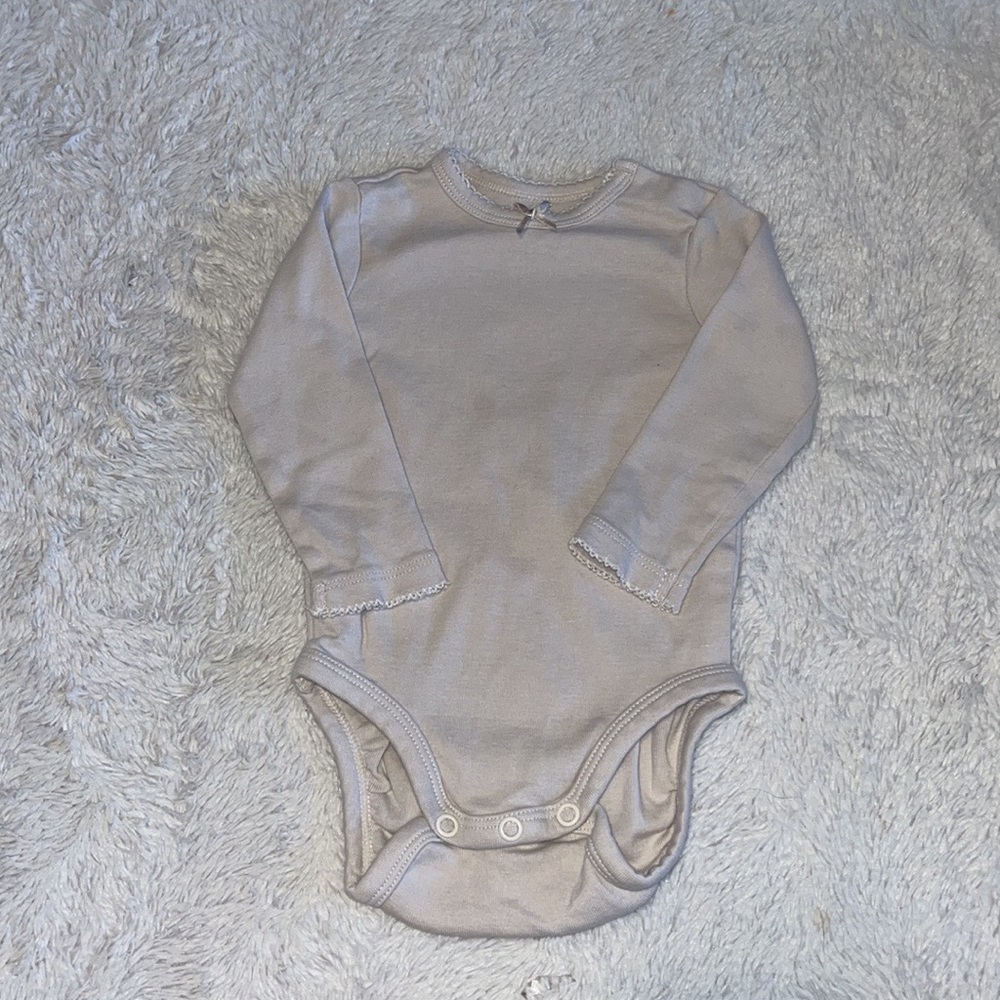 (3 for $10) H&M gender neutral 4-6 month bodysuit baby clothing organic cotton